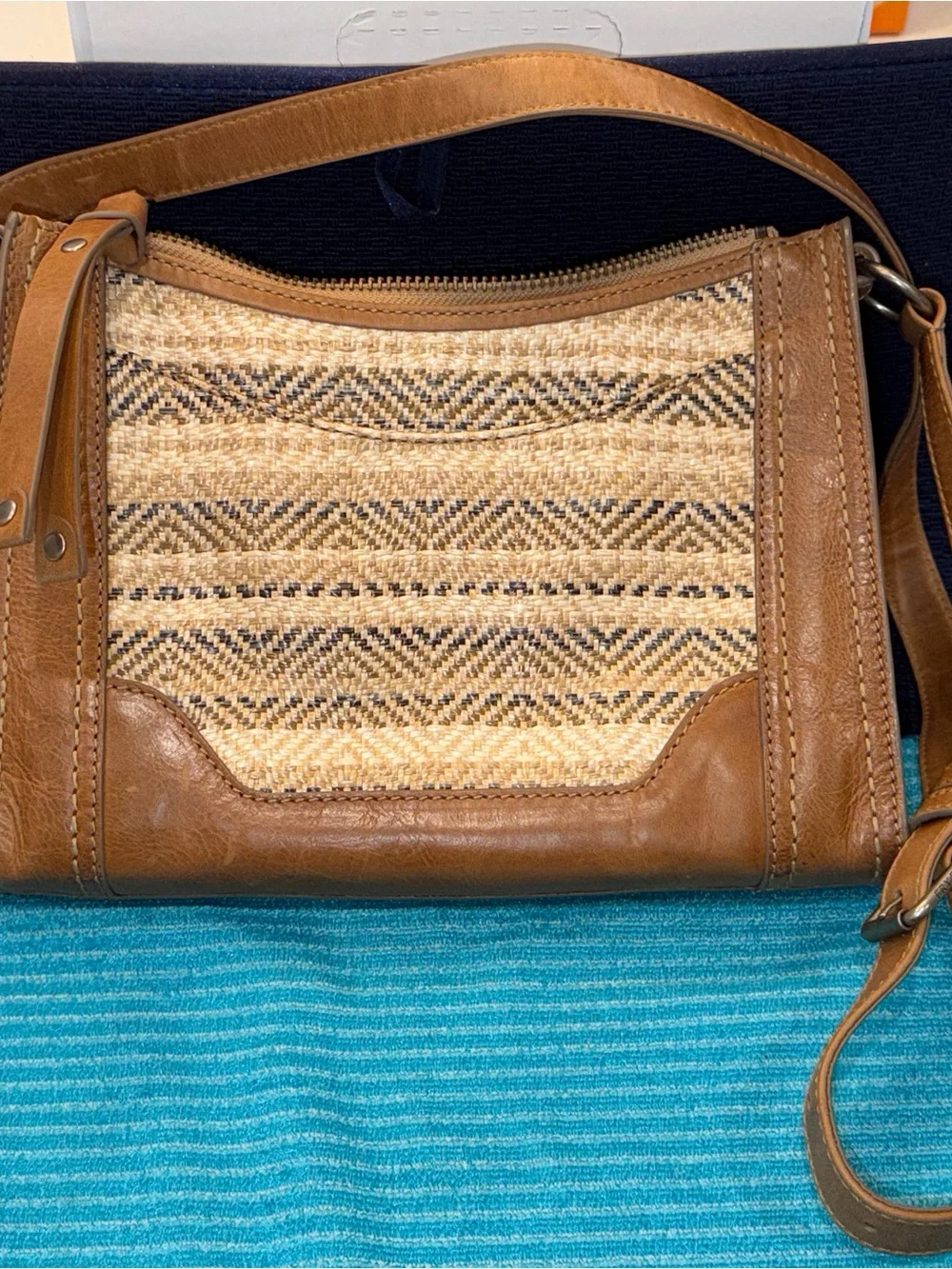 Brand New with Tags (NWT) Frye Melissa Straw Zip Crossbody – Beige